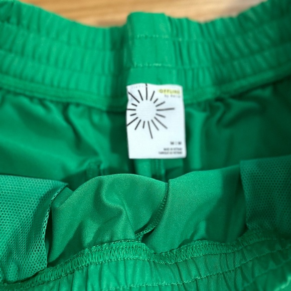 Offline by Aerie Fastrack Short Green Medium - Picture 5 of 6